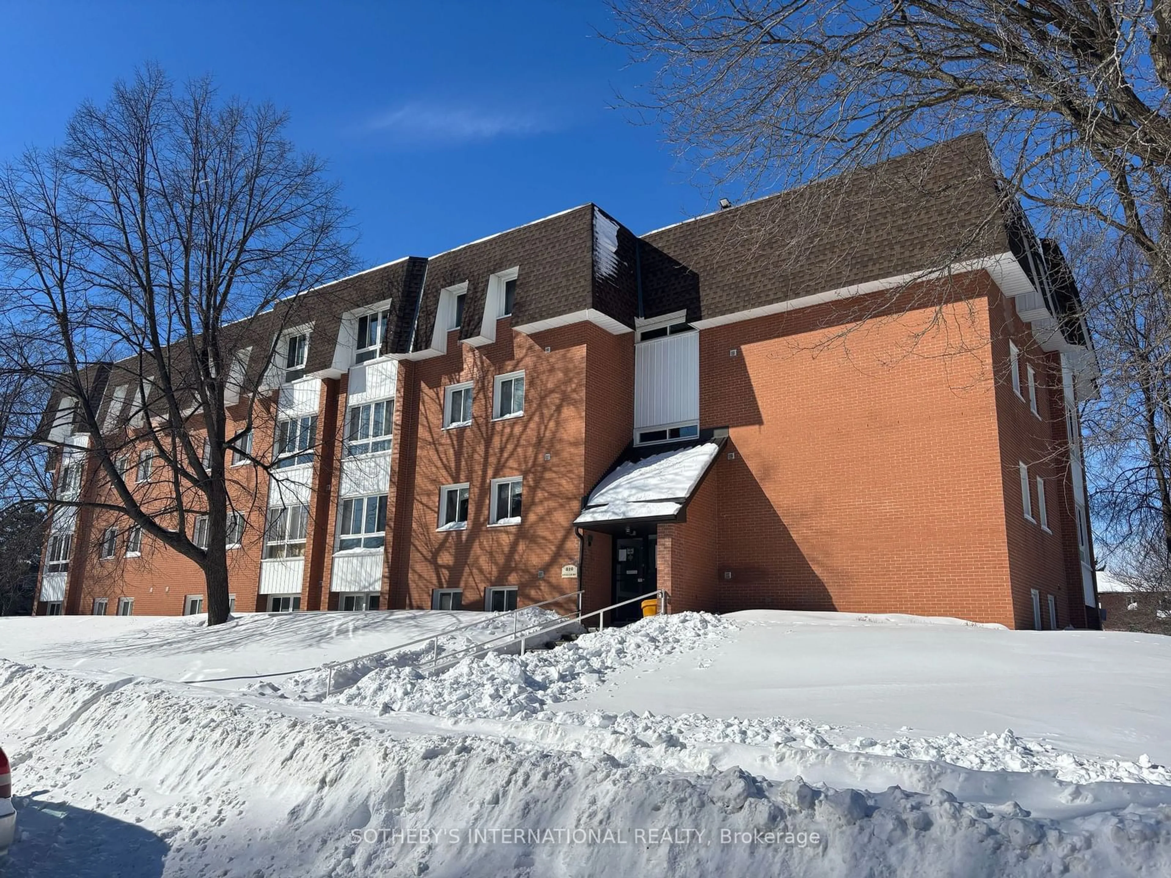 Unknown for 810 Kyle Crt #308, Brockville Ontario K6V 6H6