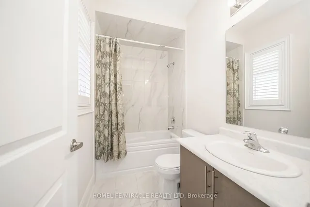 Additional property image - 16 Mountain Heights Pl