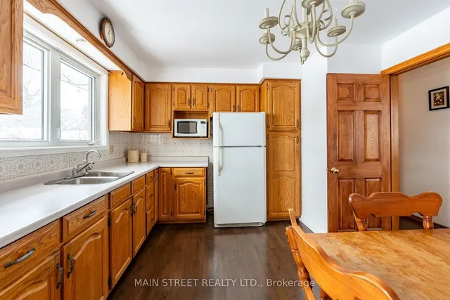 Additional property image - 92 Queenston Cres