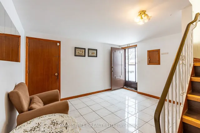 Additional property image - 92 Queenston Cres