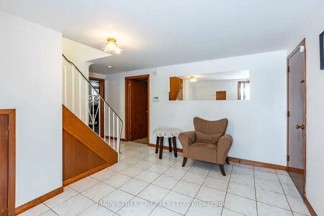 Additional property image - 92 Queenston Cres