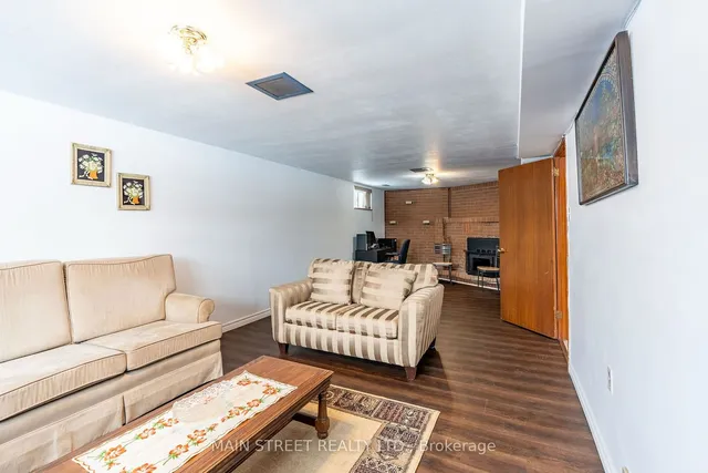 Additional property image - 92 Queenston Cres