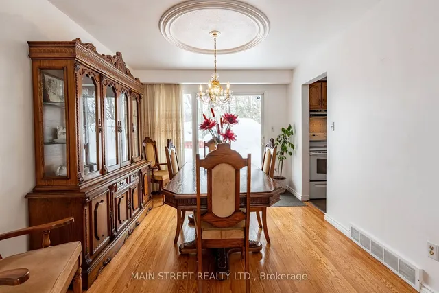 Additional property image - 92 Queenston Cres
