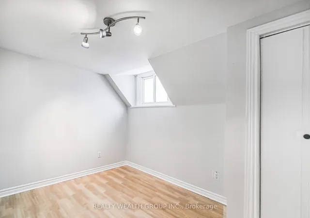 Additional property image - 322 Old Guelph Rd