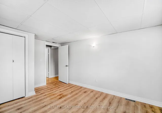 Additional property image - 322 Old Guelph Rd