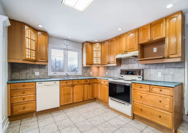 Additional property image - 322 Old Guelph Rd