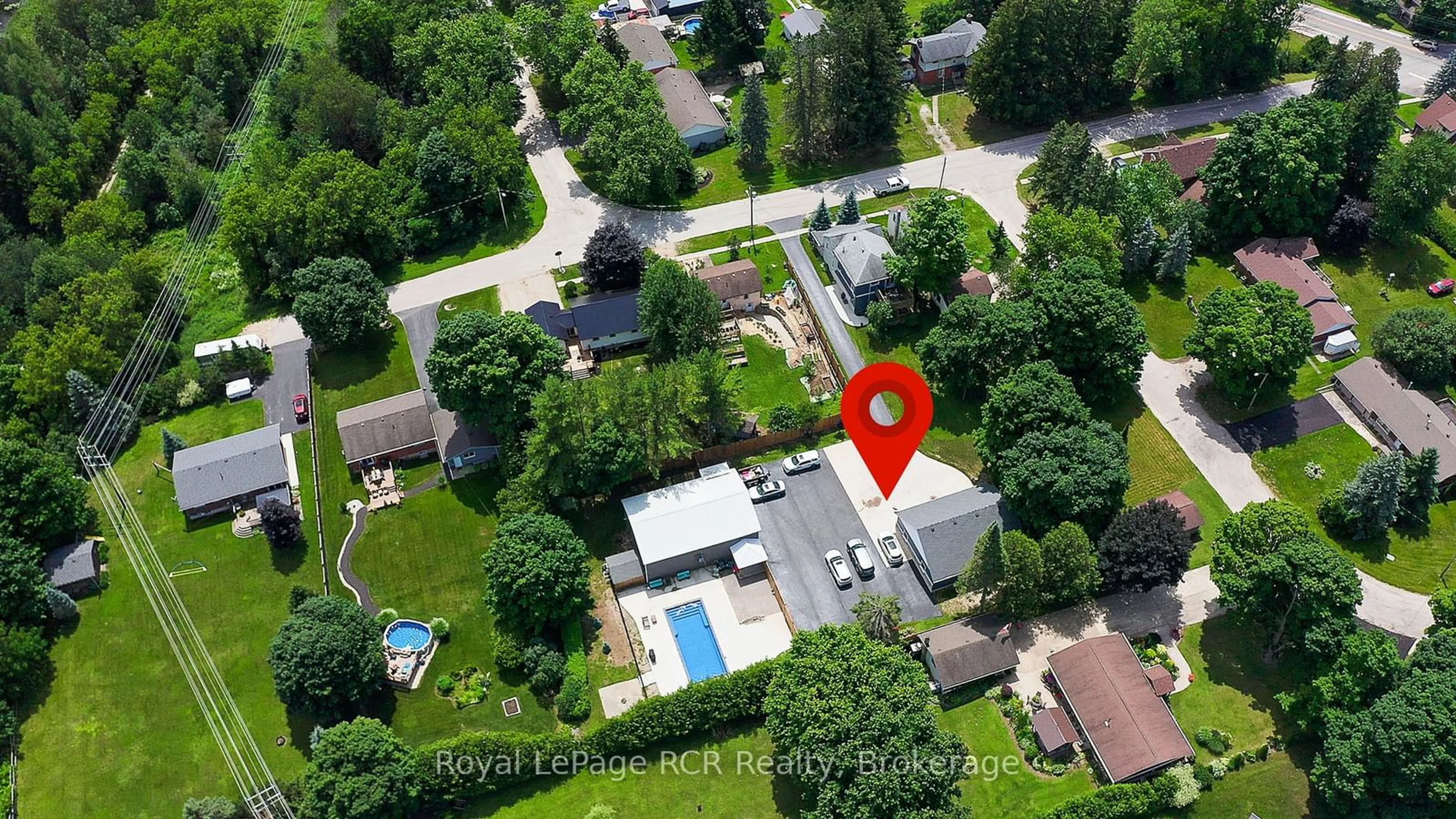 A pic from outside/outdoor area/front of a property/back of a property/a pic from drone, street for 144 LOUCKS LANE Lane, Chatsworth Ontario N0H 1G0