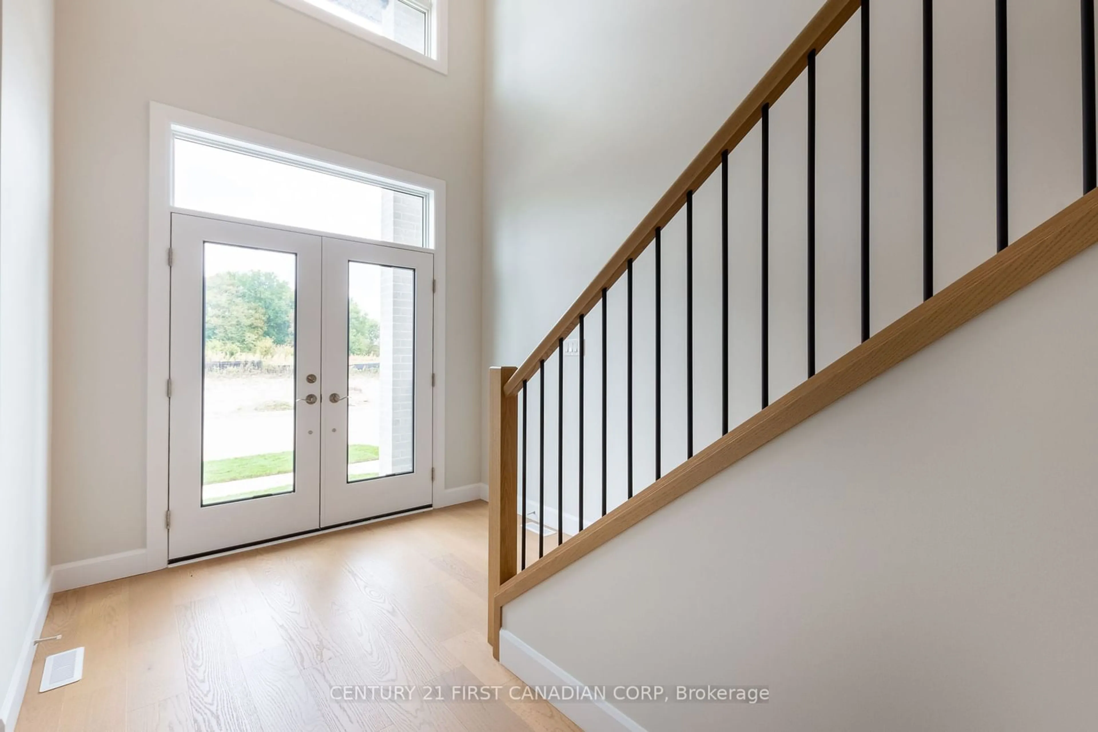 Indoor entryway for 6453 Royal Magnolia Ave, London Ontario N6P 0K2