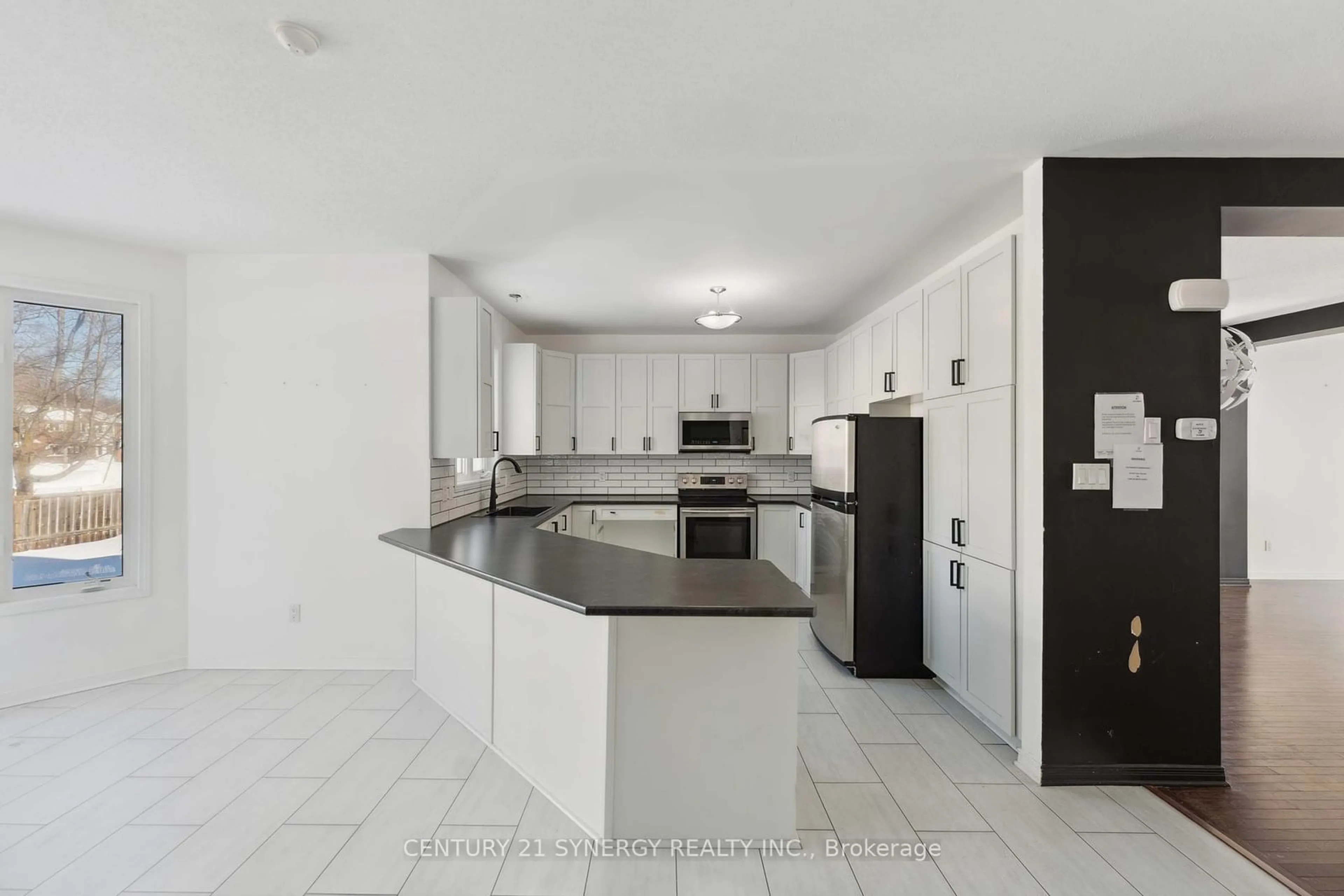 Open concept kitchen, ceramic/tile floor for 59 BAYWOOD Dr, Stittsville - Munster - Richmond Ontario K2S 2H5