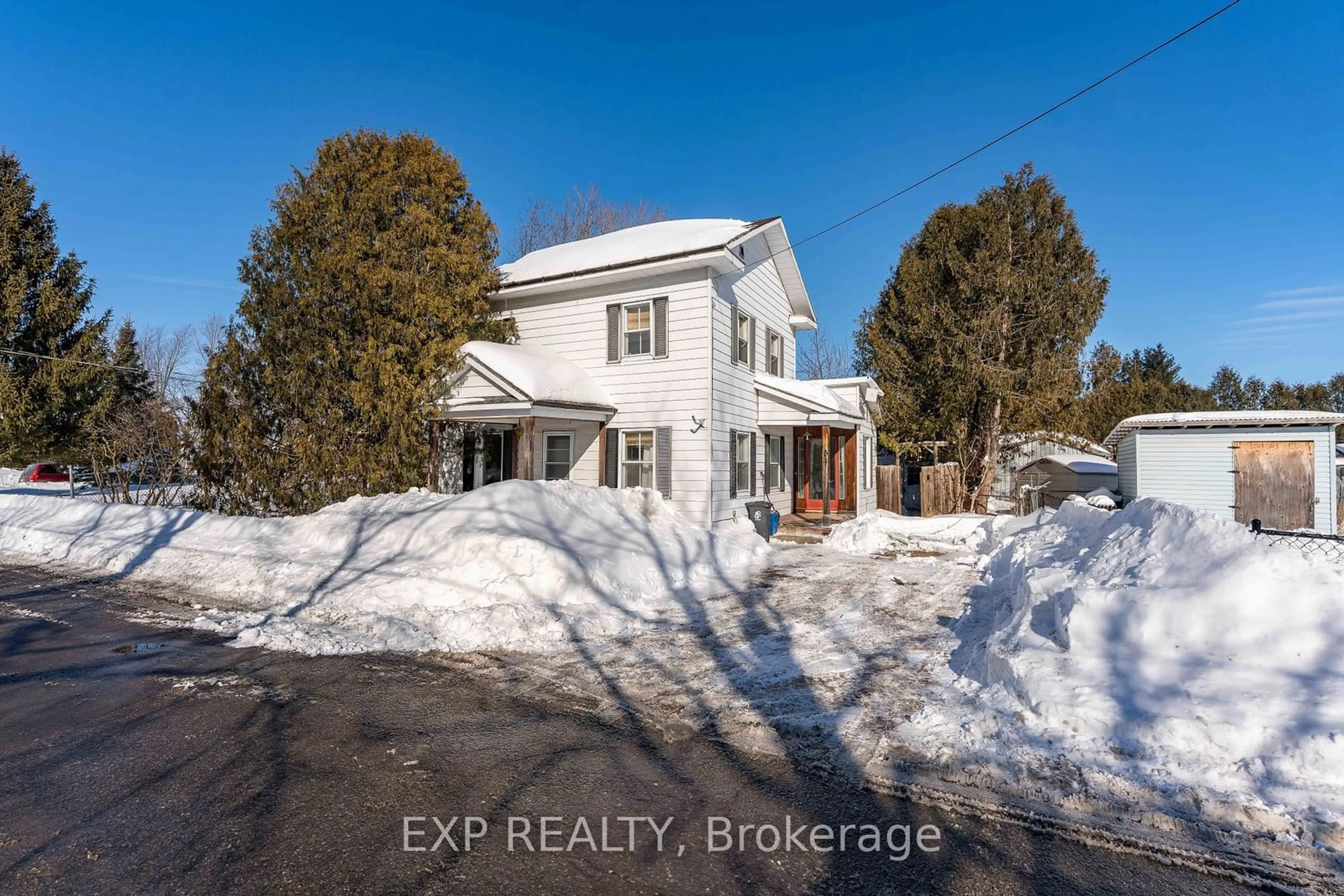 A pic from outside/outdoor area/front of a property/back of a property/a pic from drone, street for 34 FOURNIER St, Alfred and Plantagenet Ontario K0B 1A0