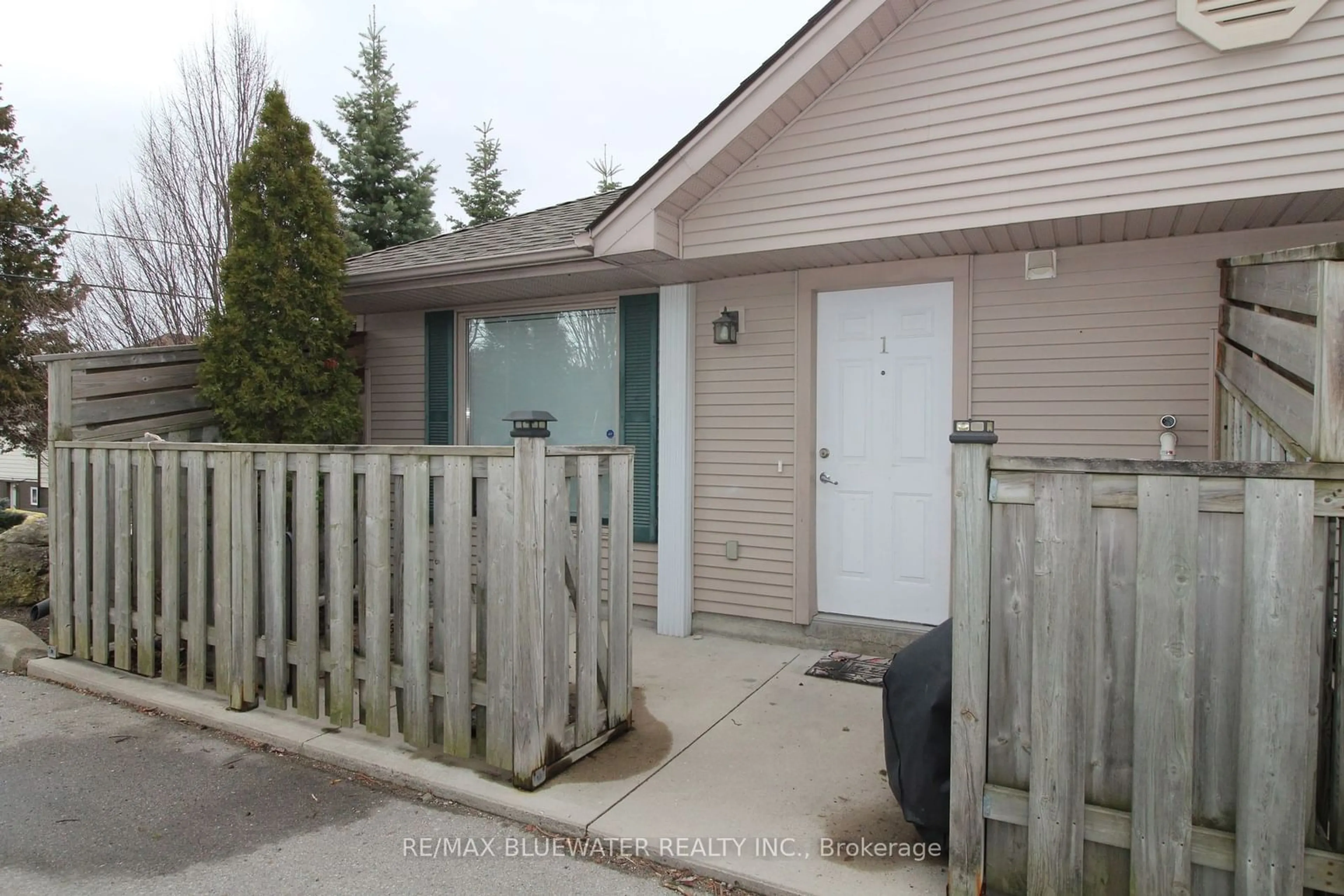 Patio, street for 8 Oak St #1, Lambton Shores Ontario N0M 1T0