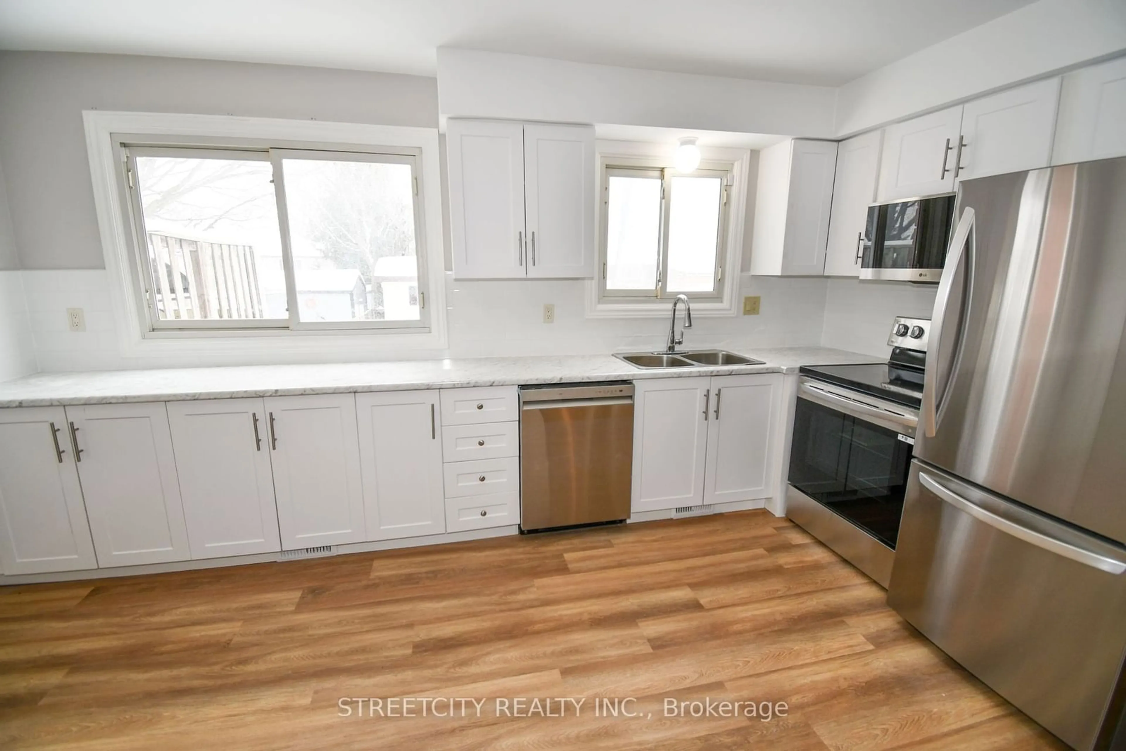 Standard kitchen, unknown for 385 Admiral Dr, London Ontario N5V 1J3