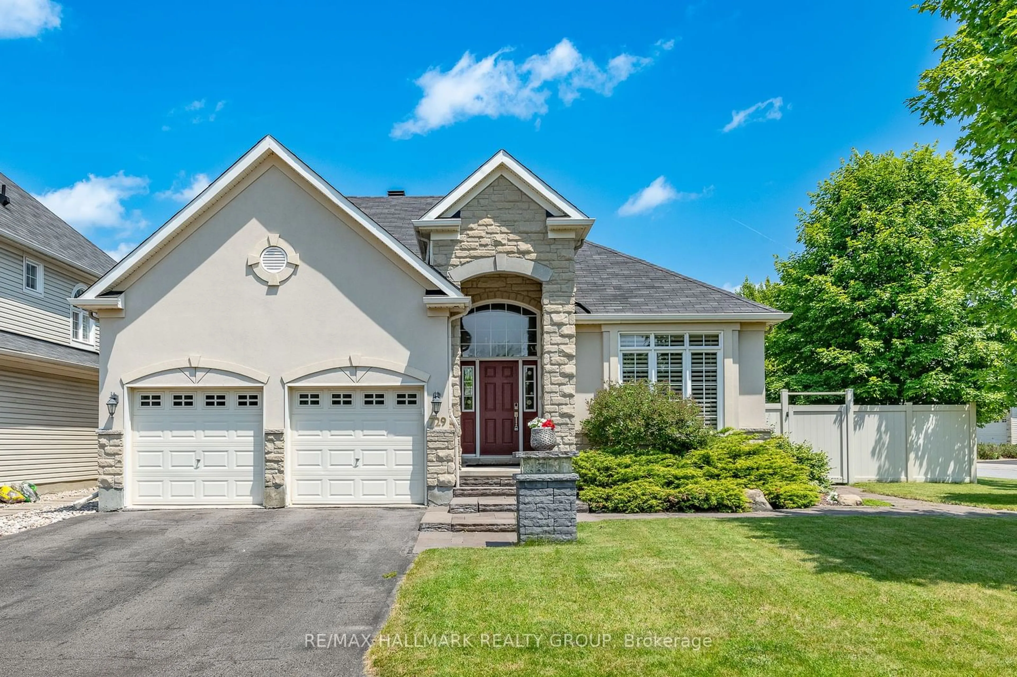 Home with brick exterior material, street for 729 KILBIRNIE Dr, Barrhaven Ontario K2J 0M1