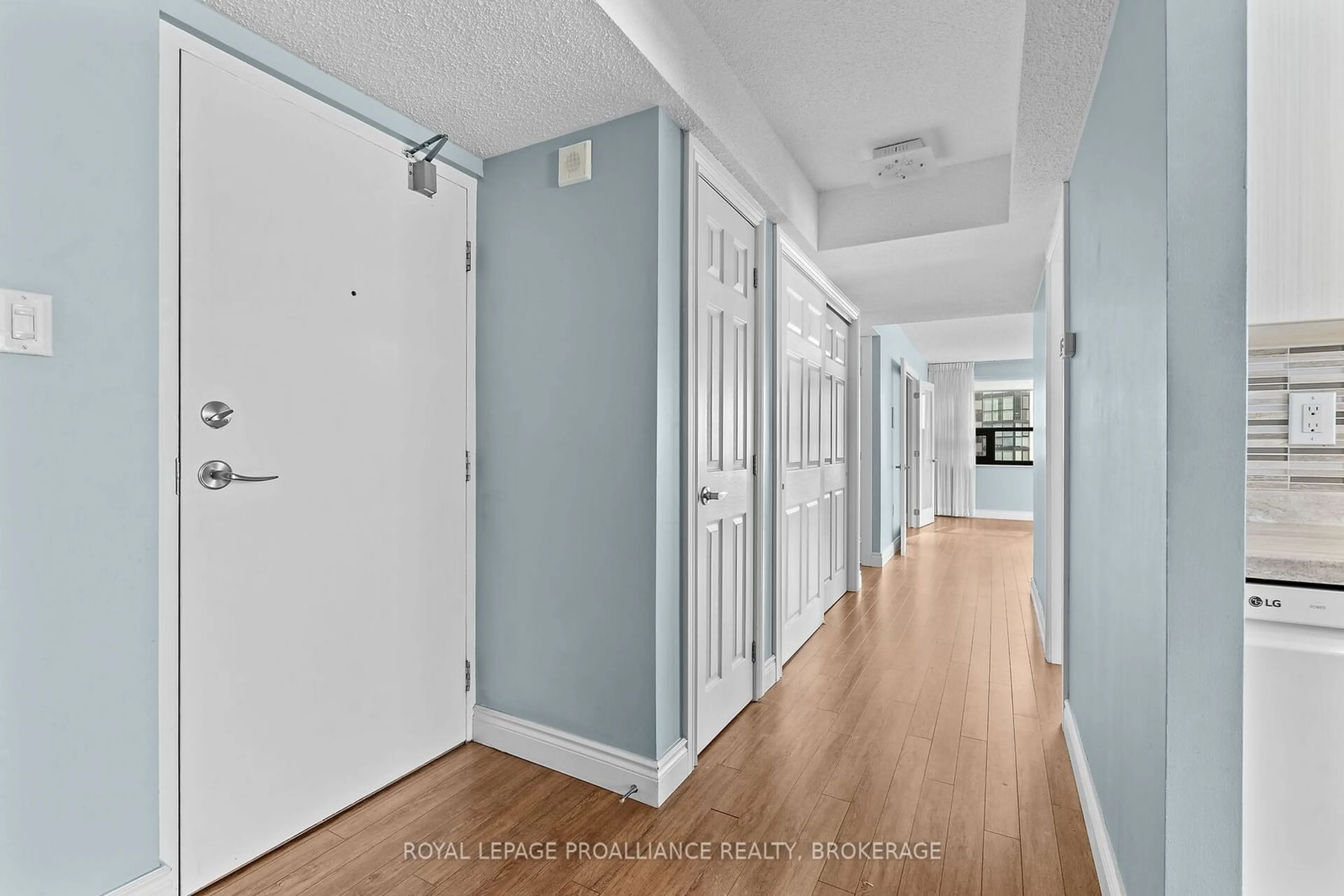 Indoor entryway for 165 Ontario St #307, Kingston Ontario K7L 2Y6