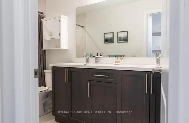 Additional property image - 1 Redfern Ave Unit 315
