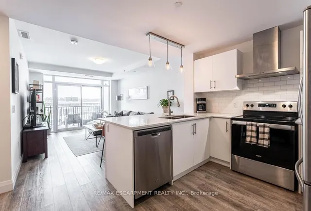 Additional property image - 1 Redfern Ave Unit 315