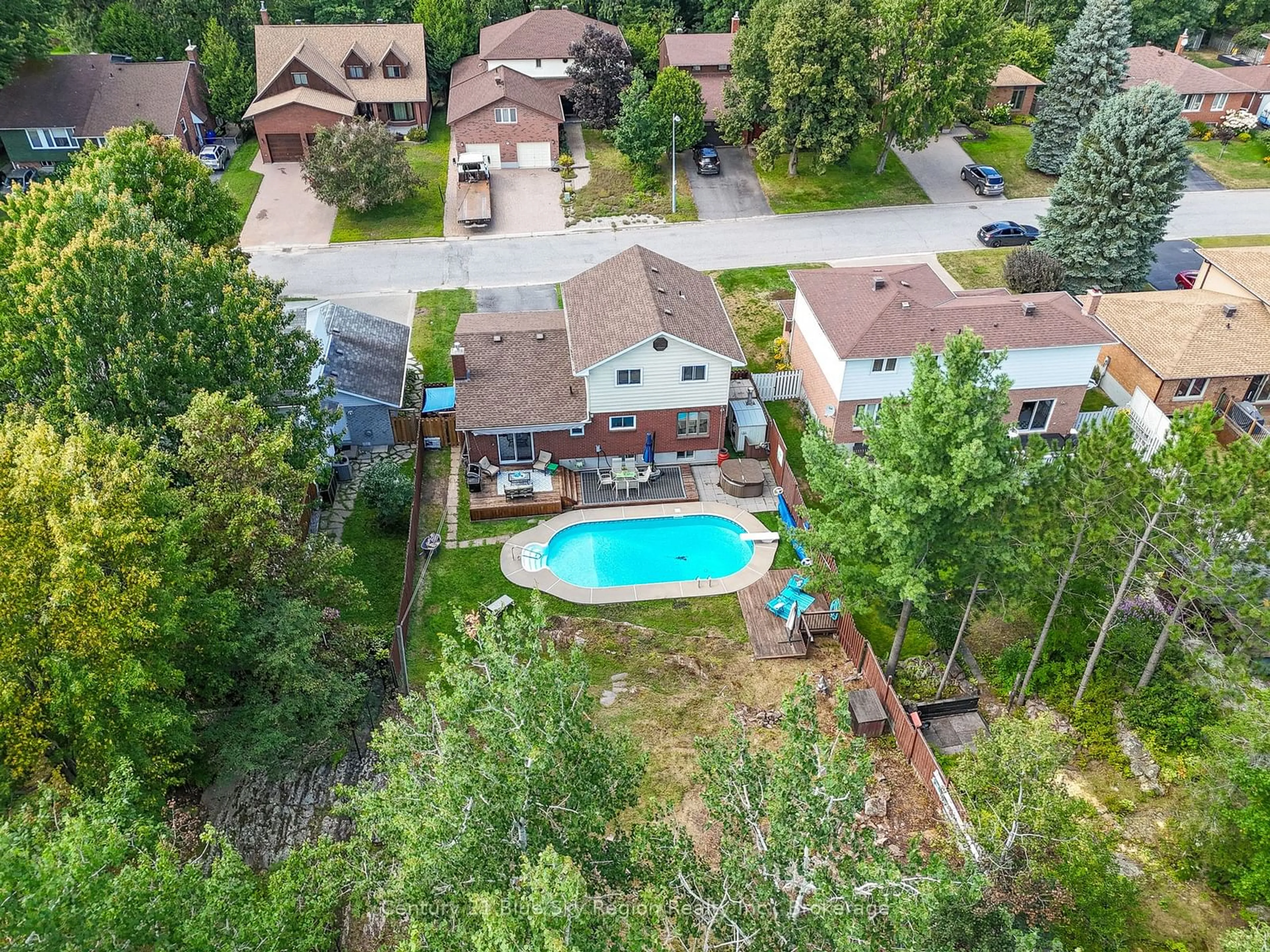 A pic from outside/outdoor area/front of a property/back of a property/a pic from drone, mountain view for 79 Labreche Dr, North Bay Ontario P1A 3R6