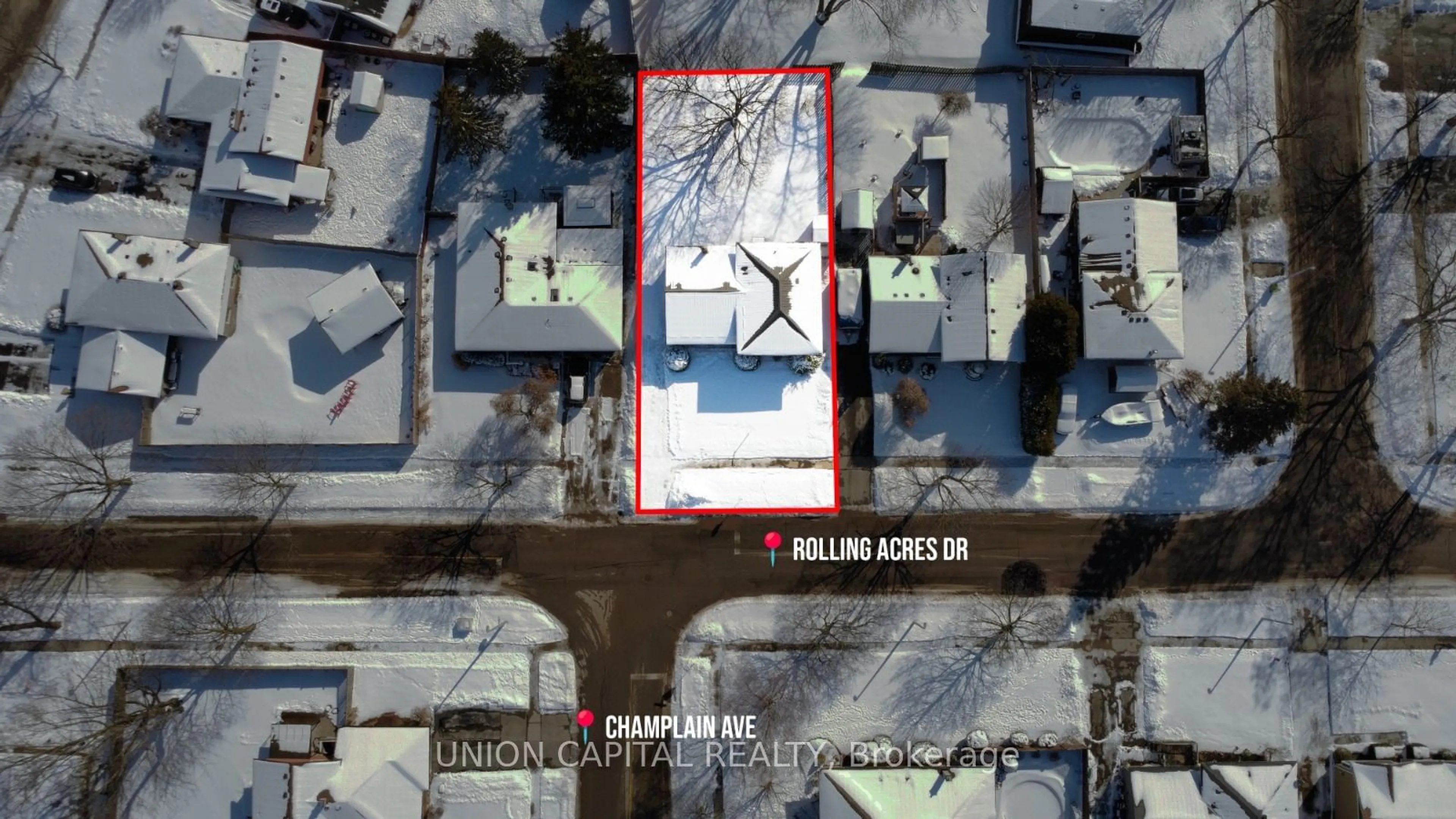 A pic from outside/outdoor area/front of a property/back of a property/a pic from drone, building for 77 Rolling Acres Dr, Welland Ontario L3C 3N6