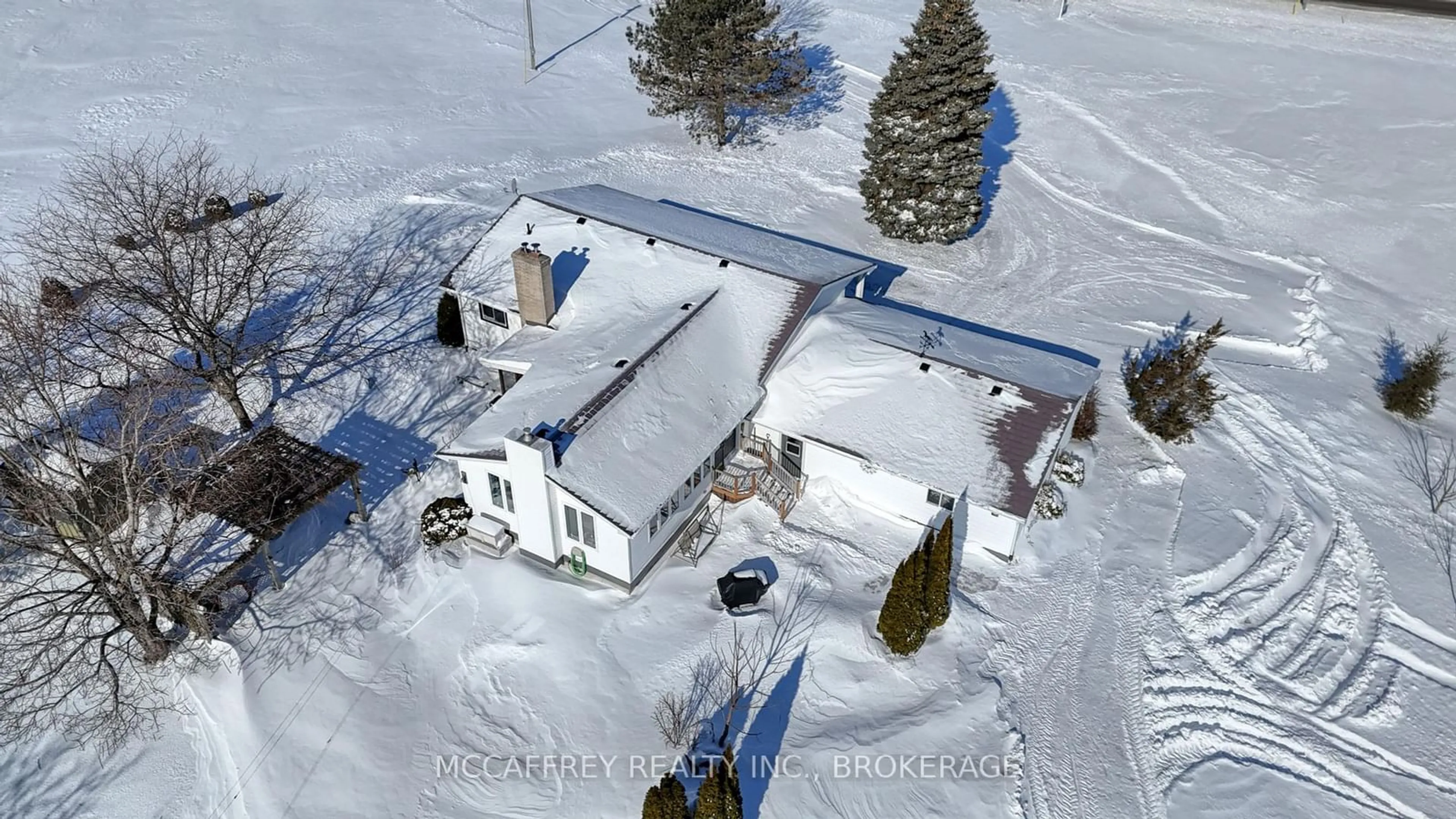 A pic from outside/outdoor area/front of a property/back of a property/a pic from drone, street for 2118 COUNTY ROAD 9, Greater Napanee Ontario K7R 3K8