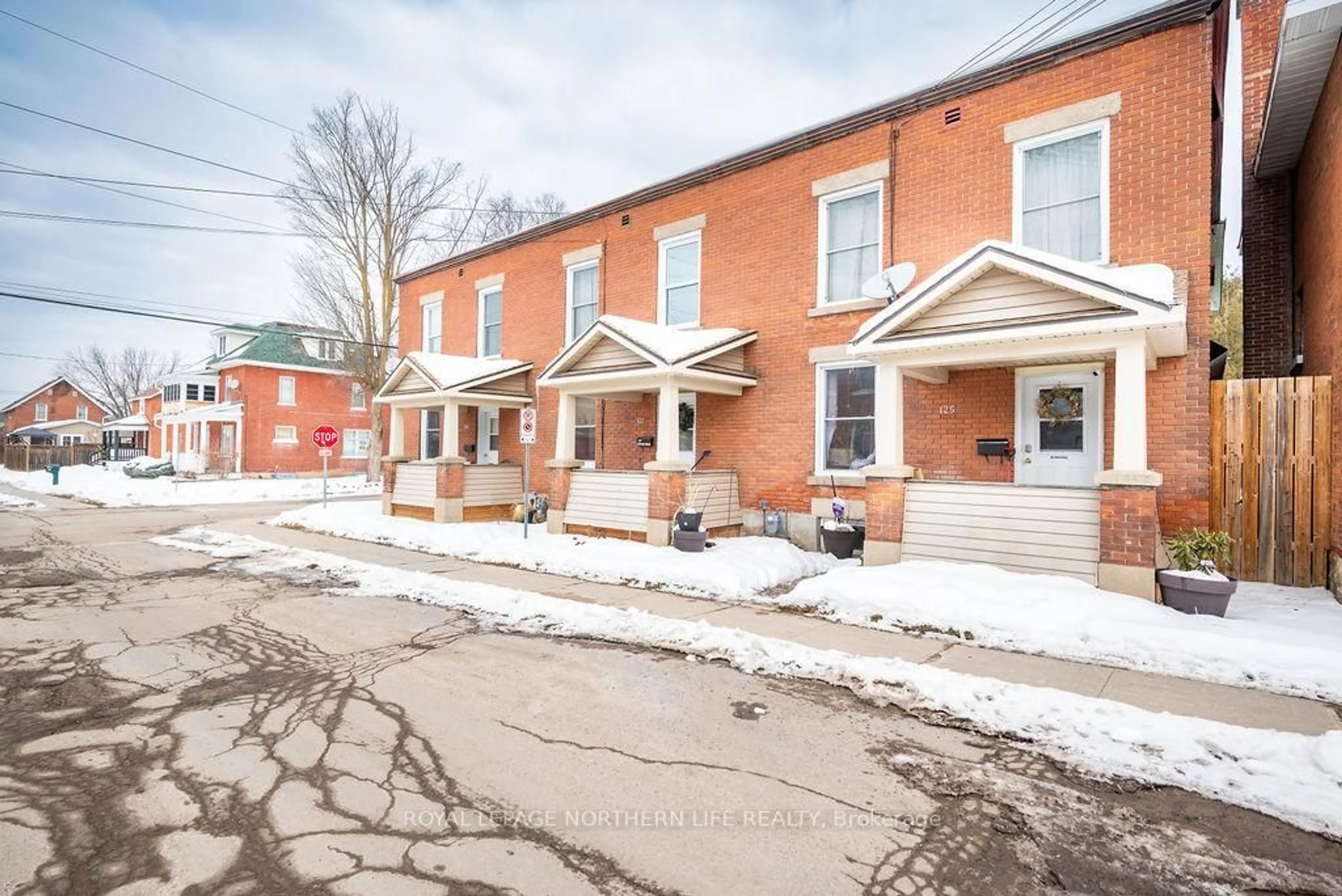 Unknown for 119/121 /125 Bonnechere St, Renfrew Ontario K7V 1Z6