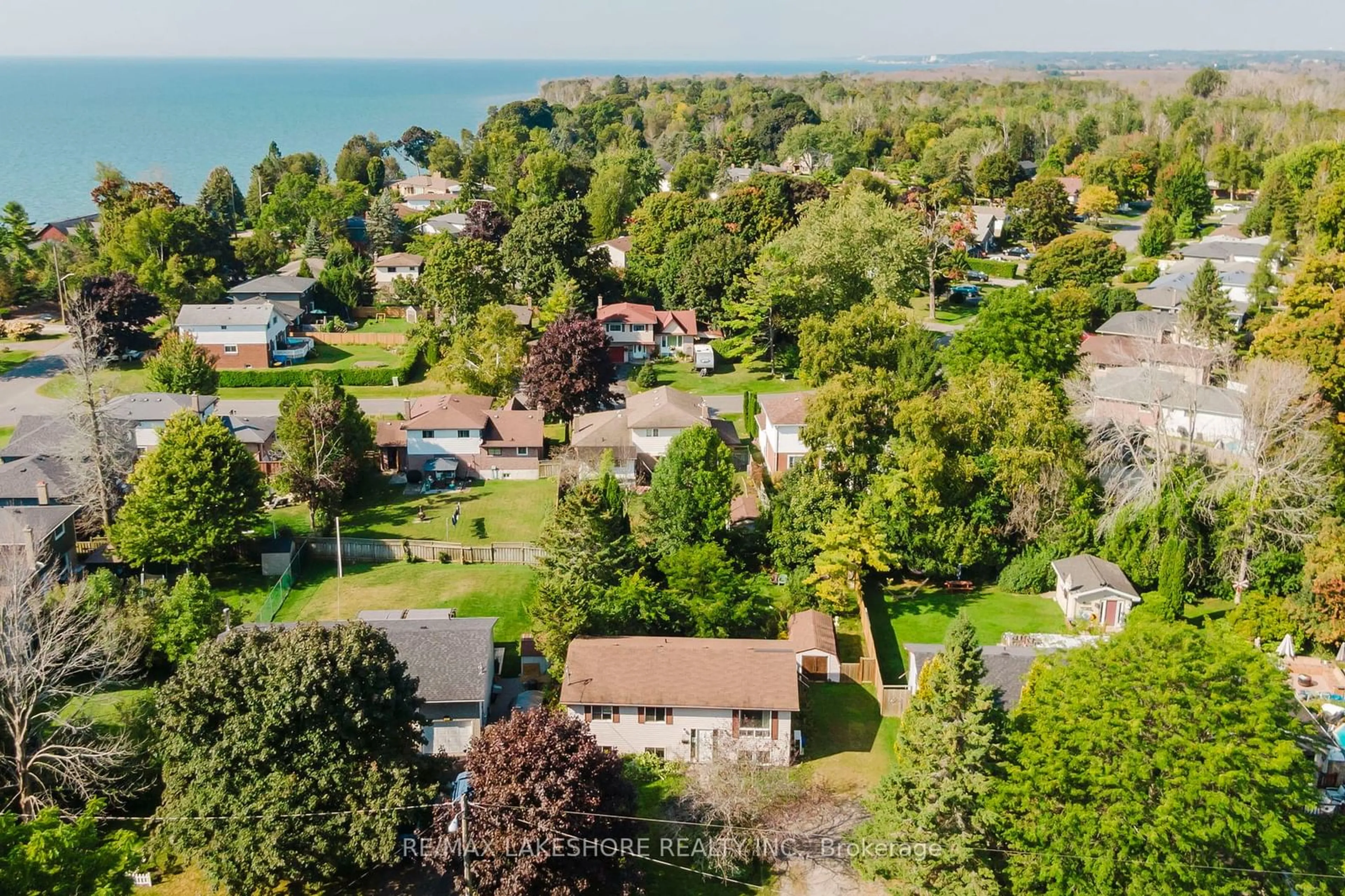 A pic from outside/outdoor area/front of a property/back of a property/a pic from drone, water/lake/river/ocean view for 271 Tracey Rd, Cobourg Ontario K9A 5C6