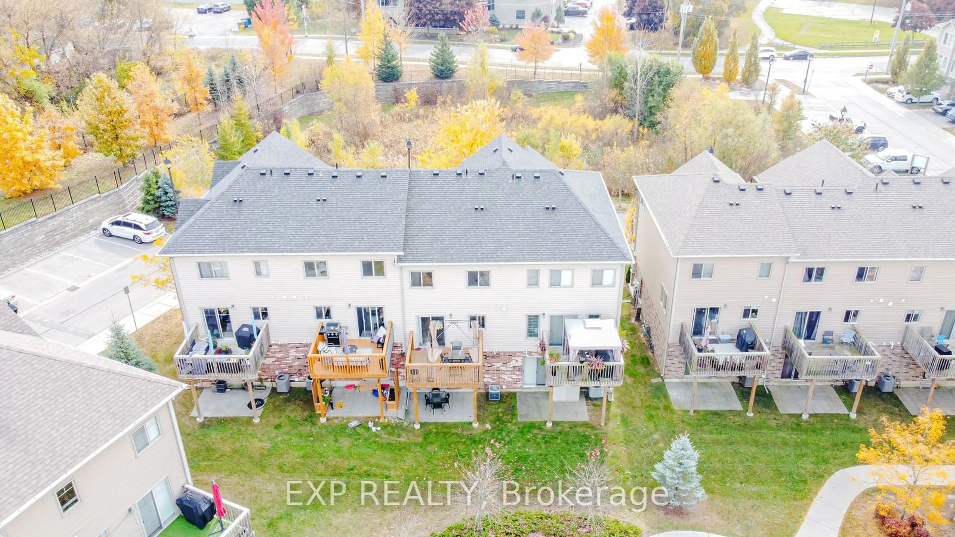 A pic from outside/outdoor area/front of a property/back of a property/a pic from drone, city buildings view from balcony for 750 Lawrence St #37, Cambridge Ontario N3H 0A9