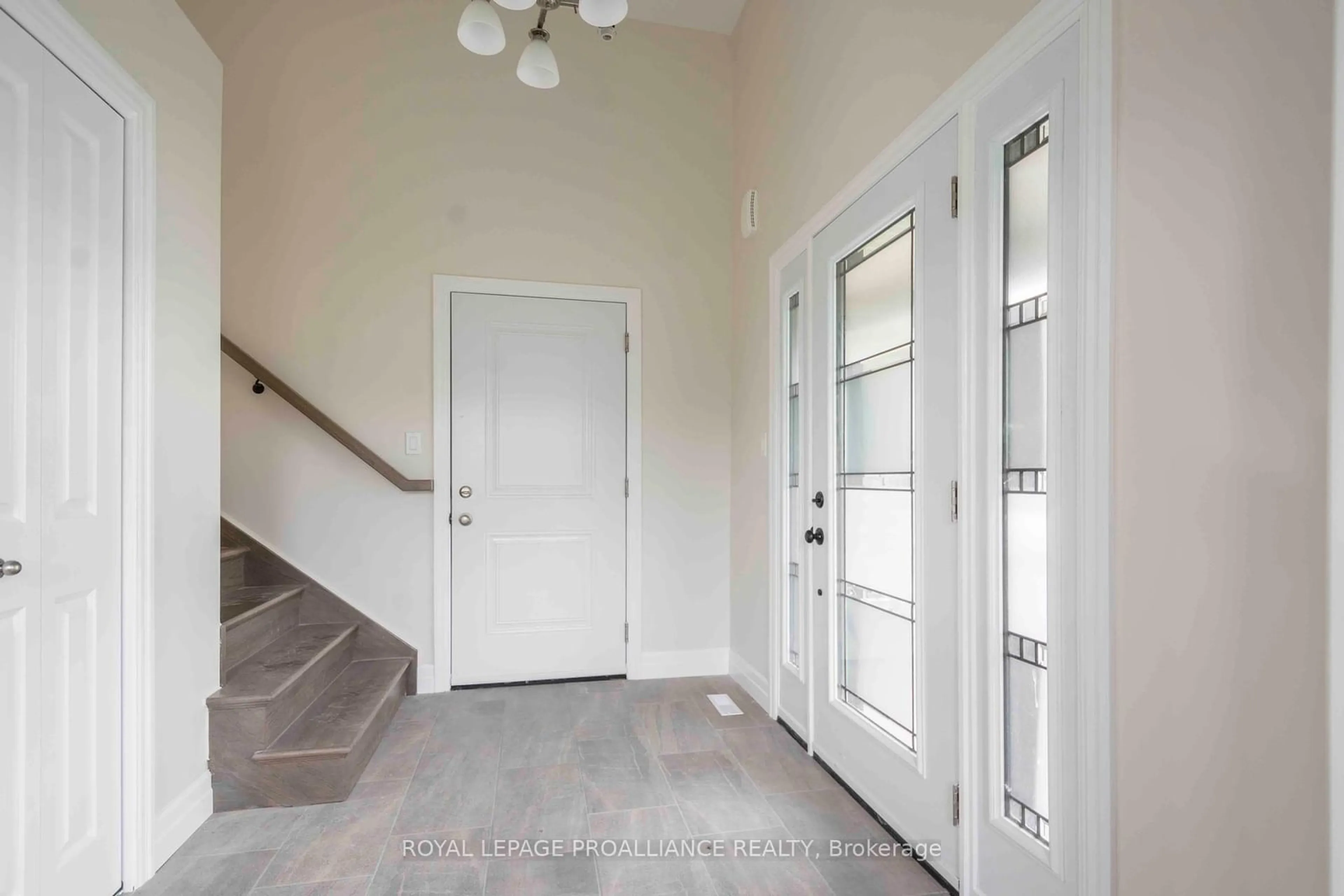 Indoor entryway for 79 Meagan Lane, Quinte West Ontario K0K 2C0