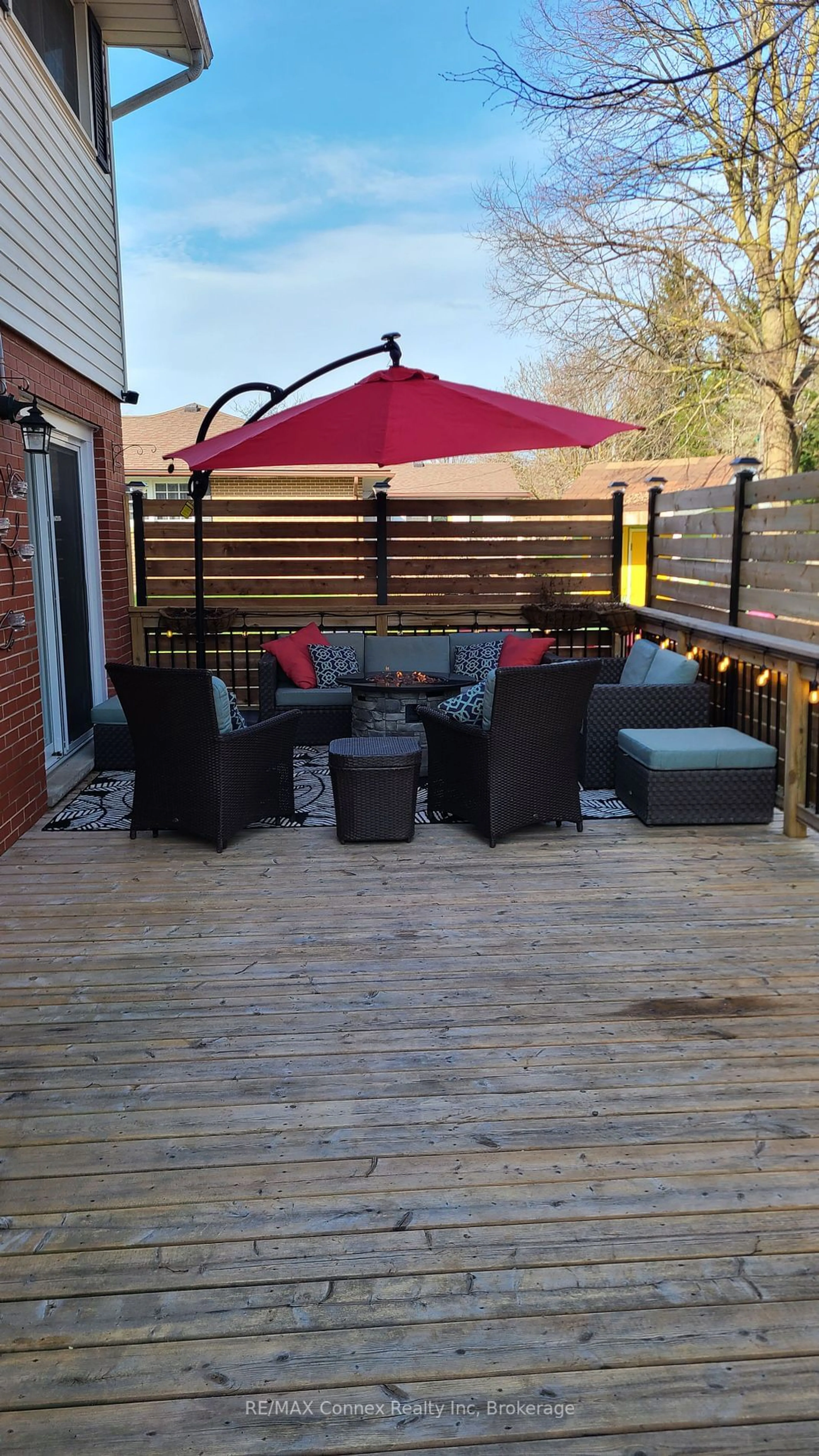 Patio, street for 120 Princess St, Centre Wellington Ontario N1M 1Y2