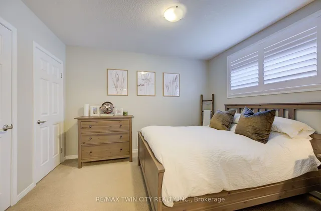 Additional property image - 240 WESTMEADOW Dr