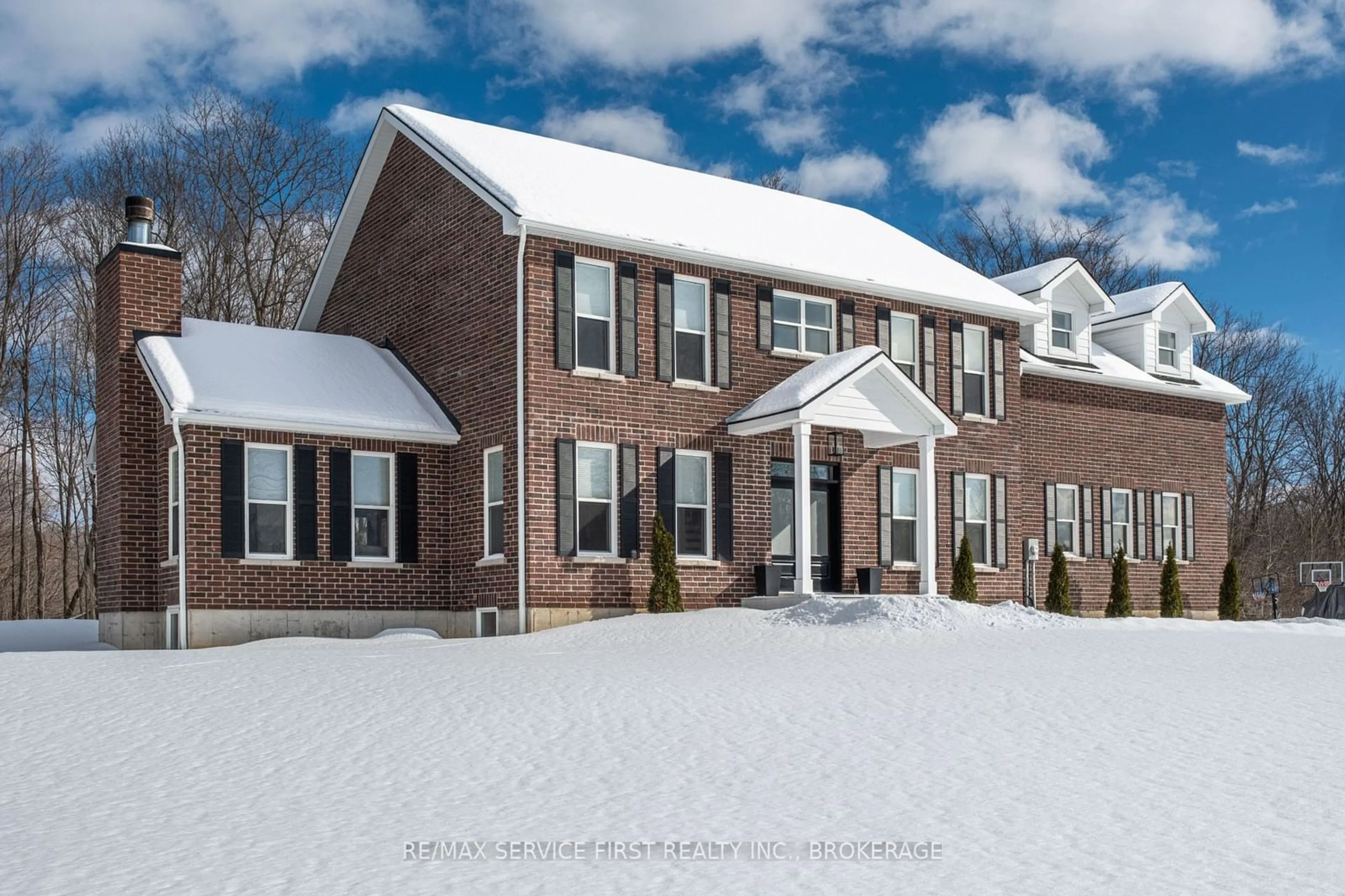 Home with brick exterior material, street for 1012 Applewood Lane, South Frontenac Ontario K0H 1X0