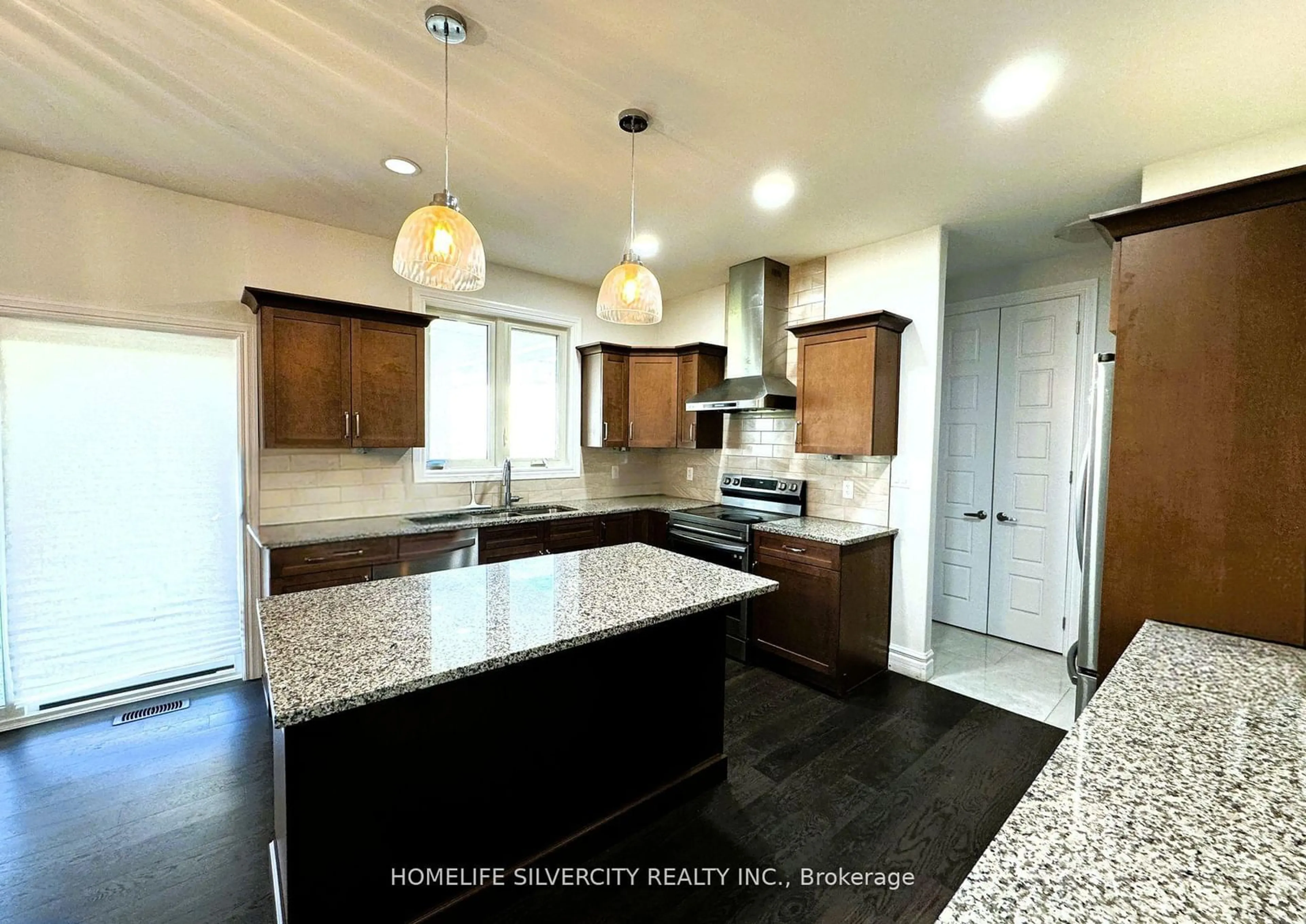 Open concept kitchen, unknown for 1584 Bowler Dr, Windsor Ontario N8S 0A9