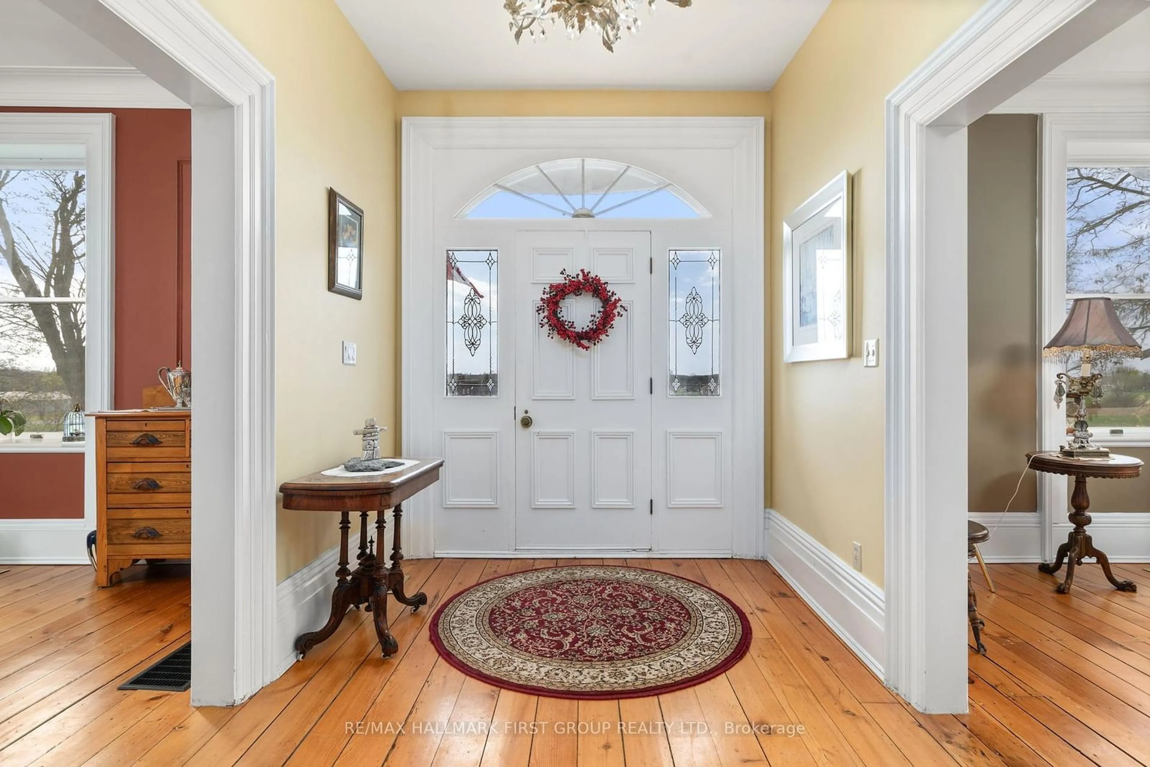 Indoor entryway for 638 County 28 Rd, Cavan Monaghan Ontario L0A 1G0