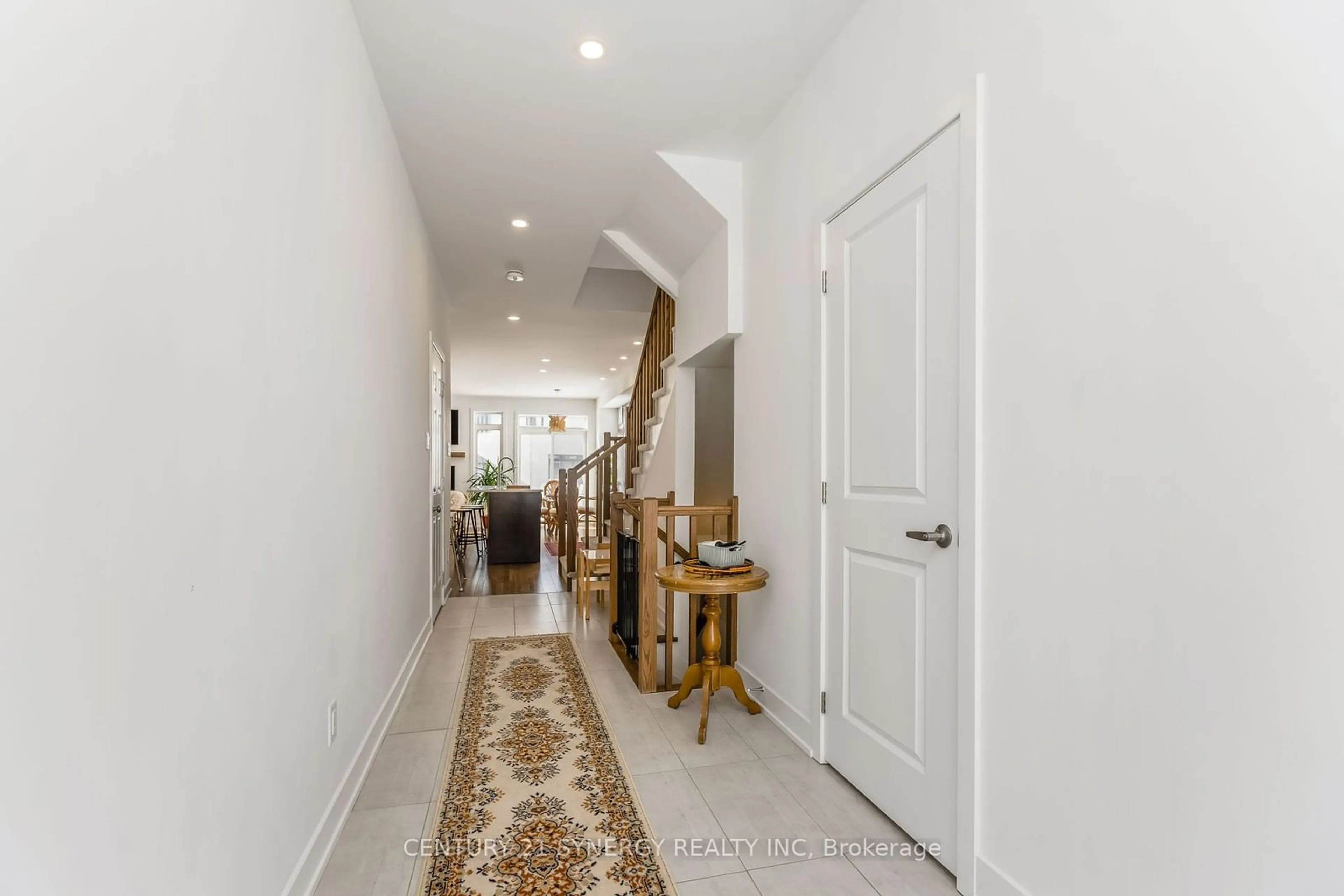 Indoor entryway for 510 Cardamon Terr, Stittsville - Munster - Richmond Ontario K2S 2X9