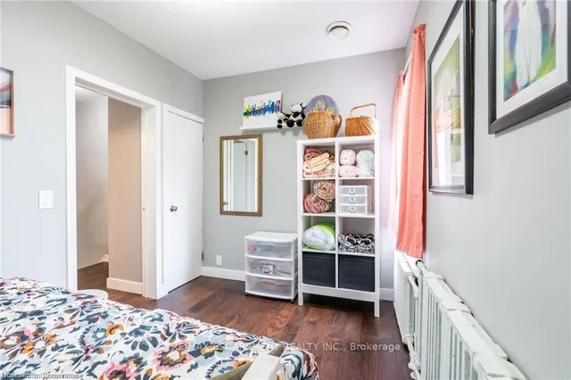 Additional property image - 166 Catharine St