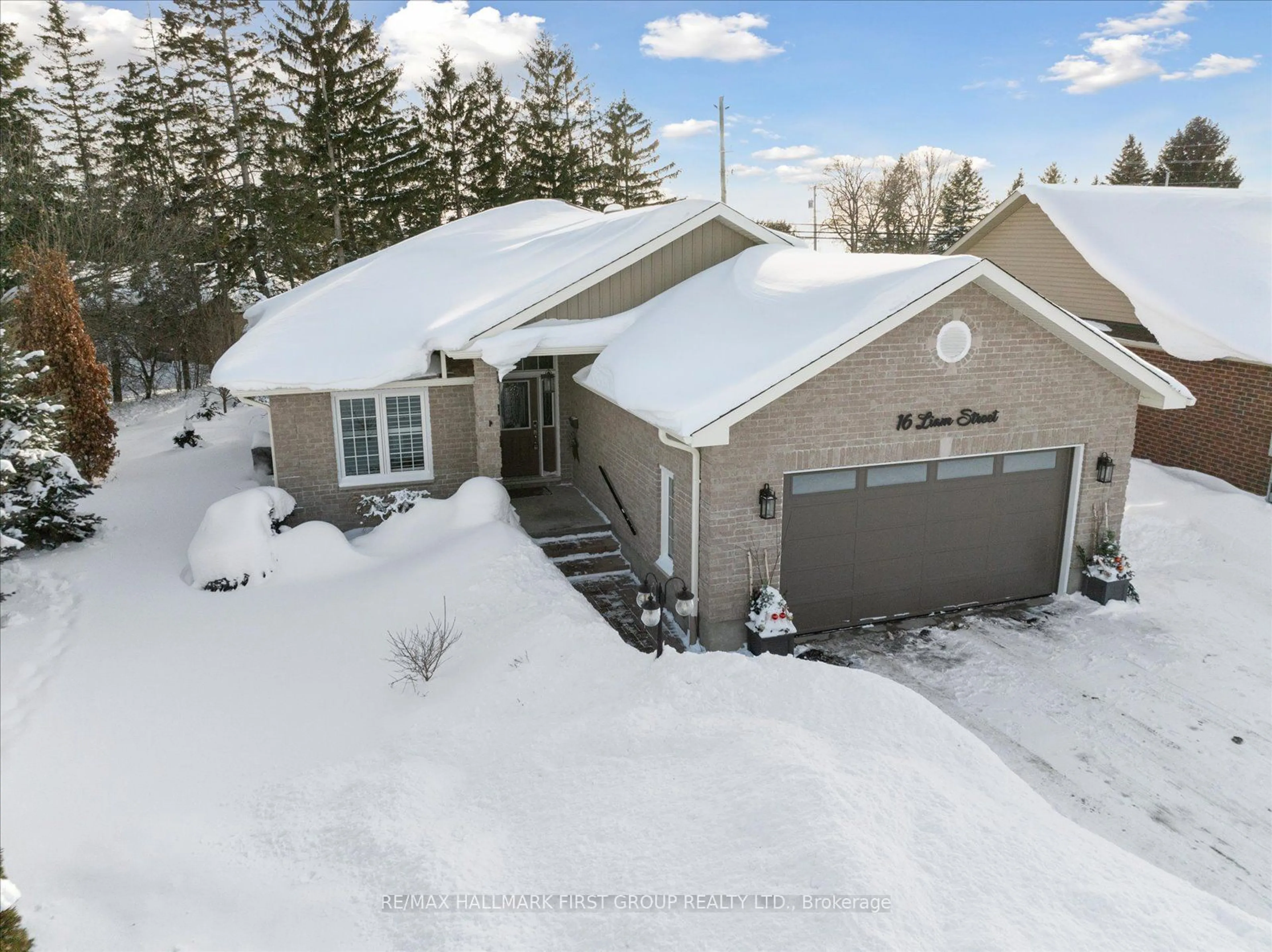 A pic from outside/outdoor area/front of a property/back of a property/a pic from drone, street for 16 Liam St, Kawartha Lakes Ontario K9V 0J3