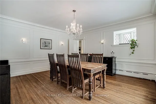 Additional property image - 7 St. James Pl