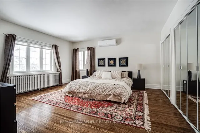 Additional property image - 7 St. James Pl