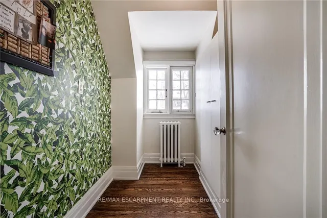 Additional property image - 7 St. James Pl
