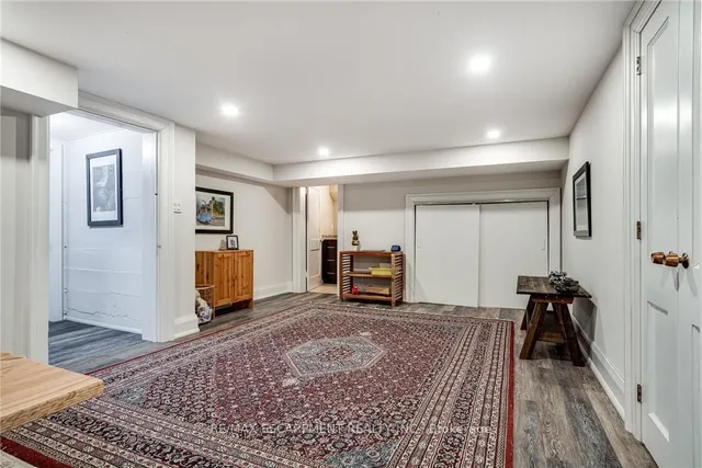 Additional property image - 7 St. James Pl