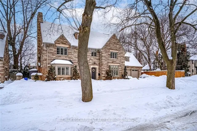 Additional property image - 7 St. James Pl