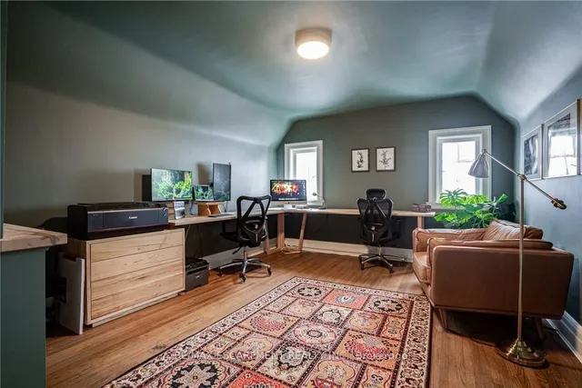 Additional property image - 7 St. James Pl