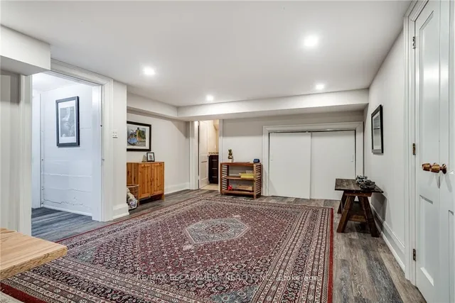 Additional property image - 7 St. James Pl