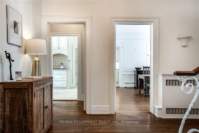 Additional property image - 7 St. James Pl