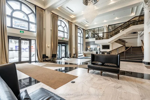 Additional property image - 112 King St Unit 1012