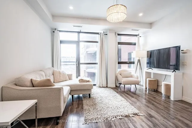 Additional property image - 112 King St Unit 1012