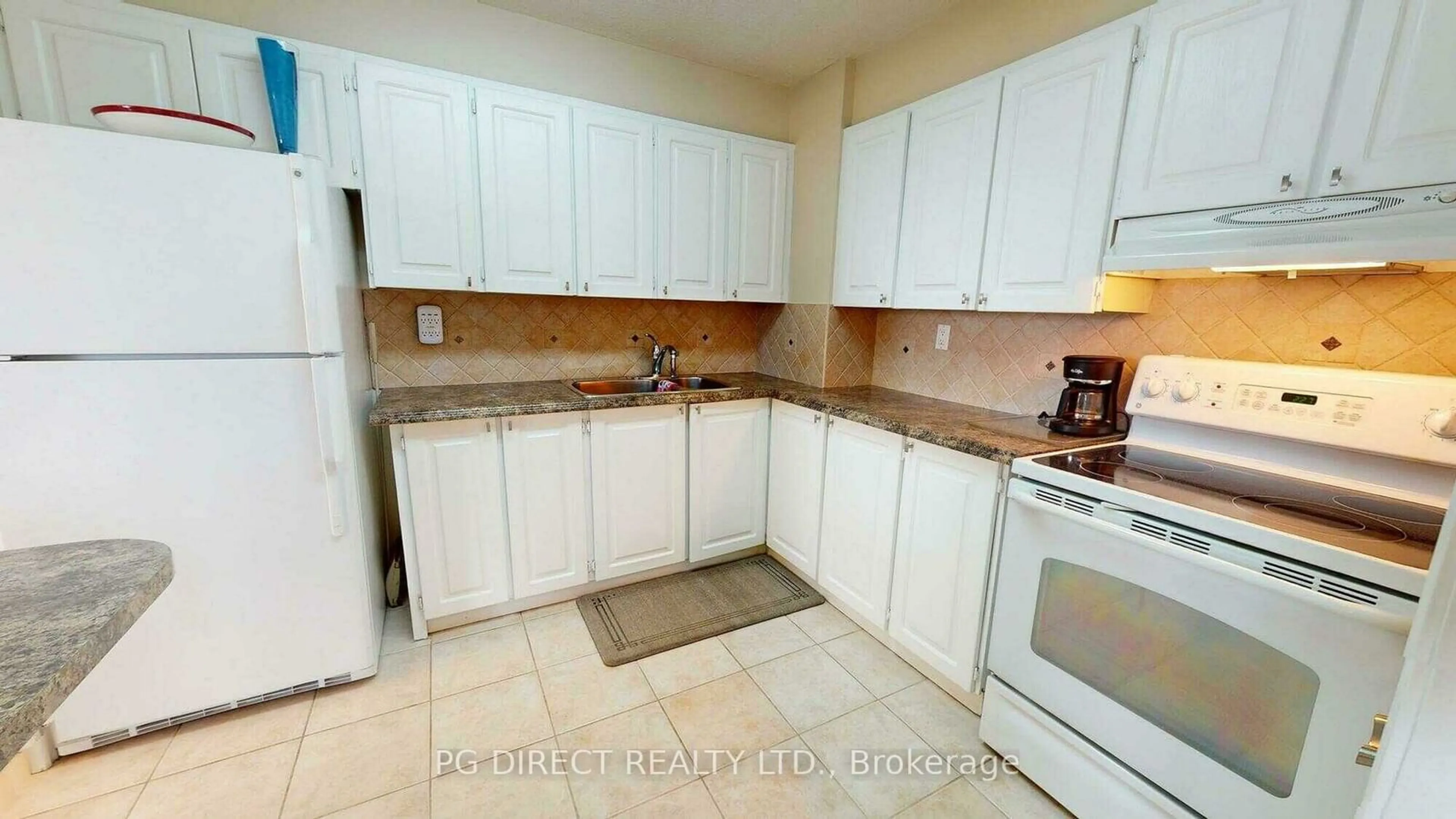 Standard kitchen, ceramic/tile floor for 500 Green Rd #1216, Hamilton Ontario L8E 3M6