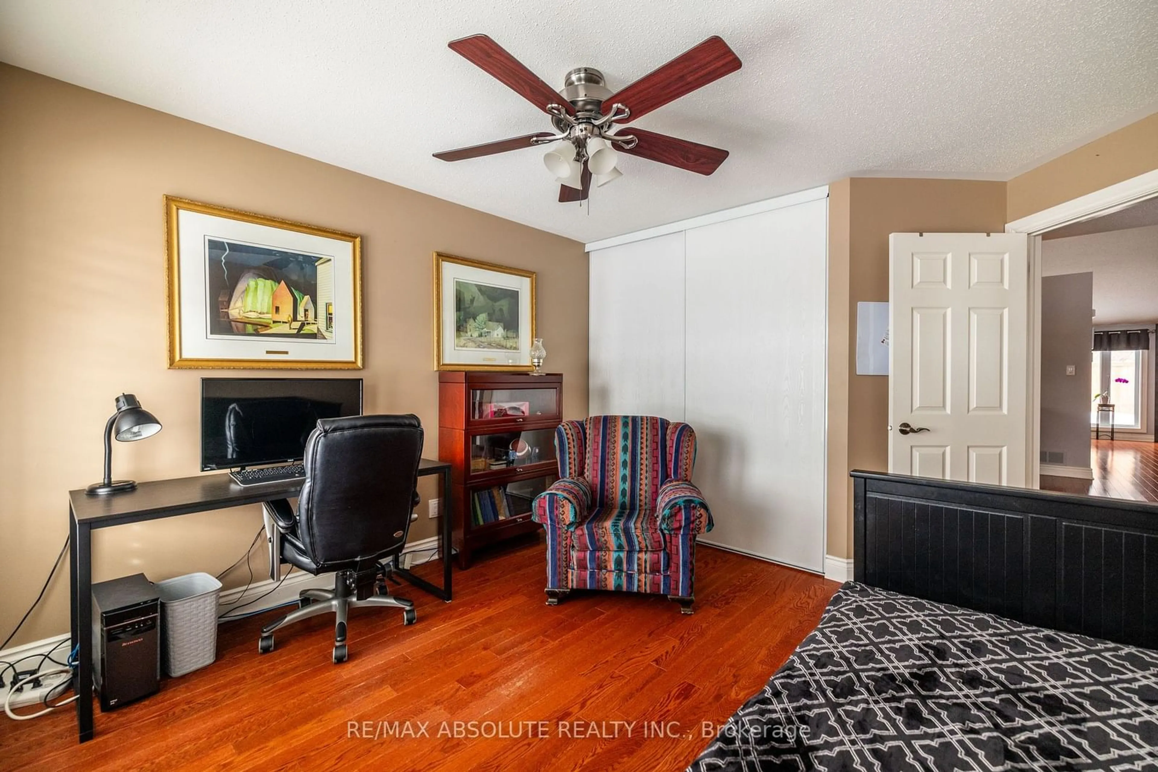 Living room with furniture, unknown for 48 Settler's Ridge Way, Barrhaven Ontario K2J 4V2