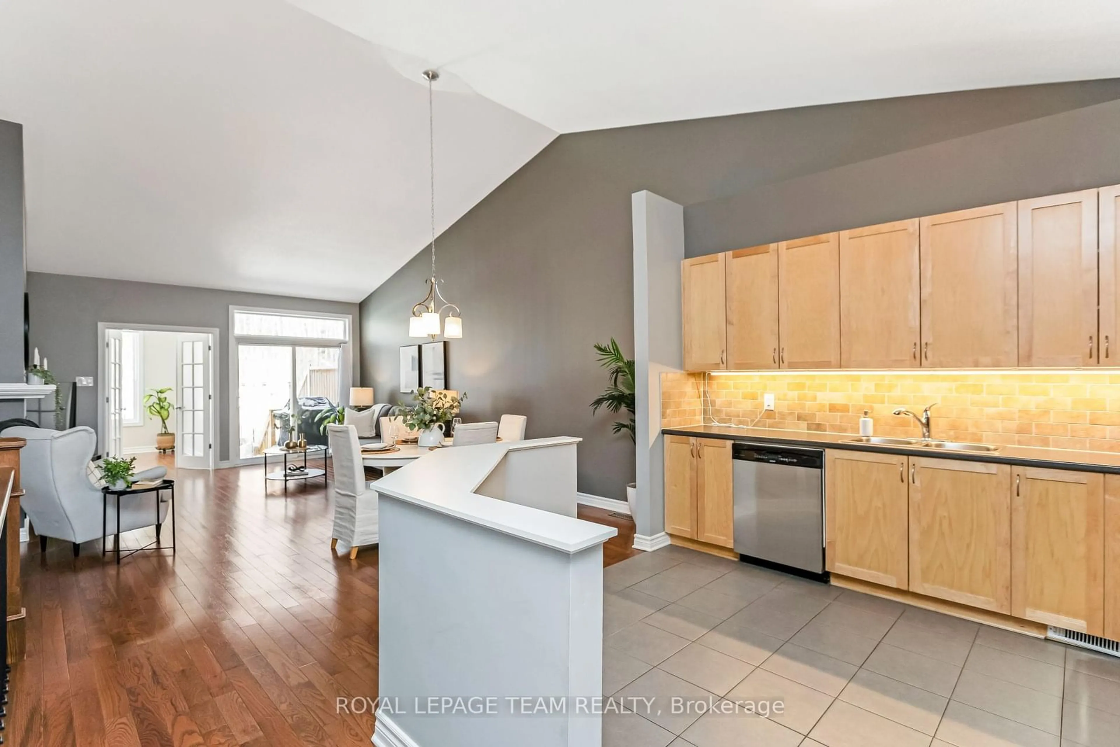 Open concept kitchen, unknown for 428 Statewood Dr, Kanata Ontario K2K 0B7