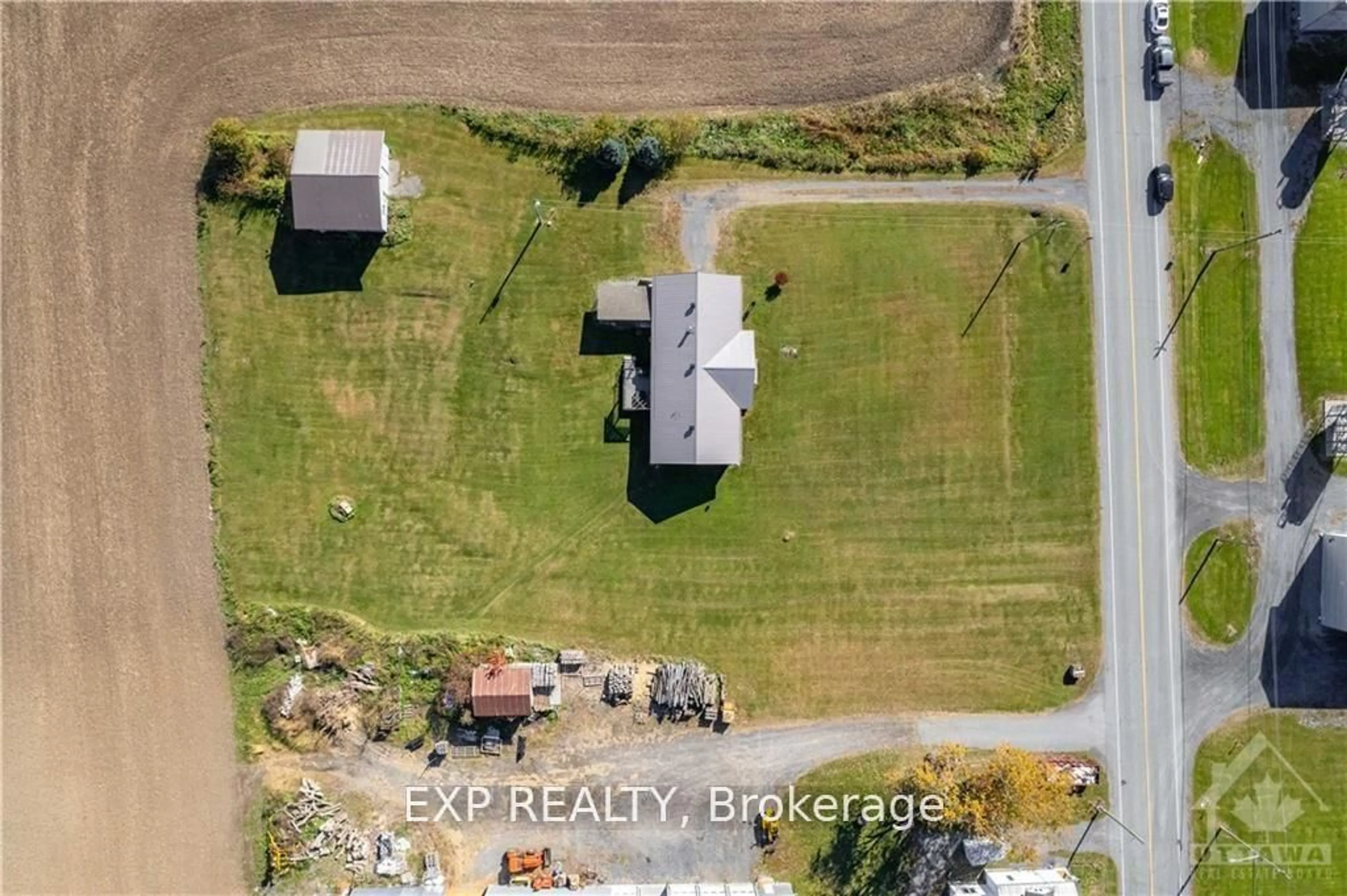 A pic from outside/outdoor area/front of a property/back of a property/a pic from drone, building for 4883 2ND LINE Rd, South Glengarry Ontario K0C 1Z0