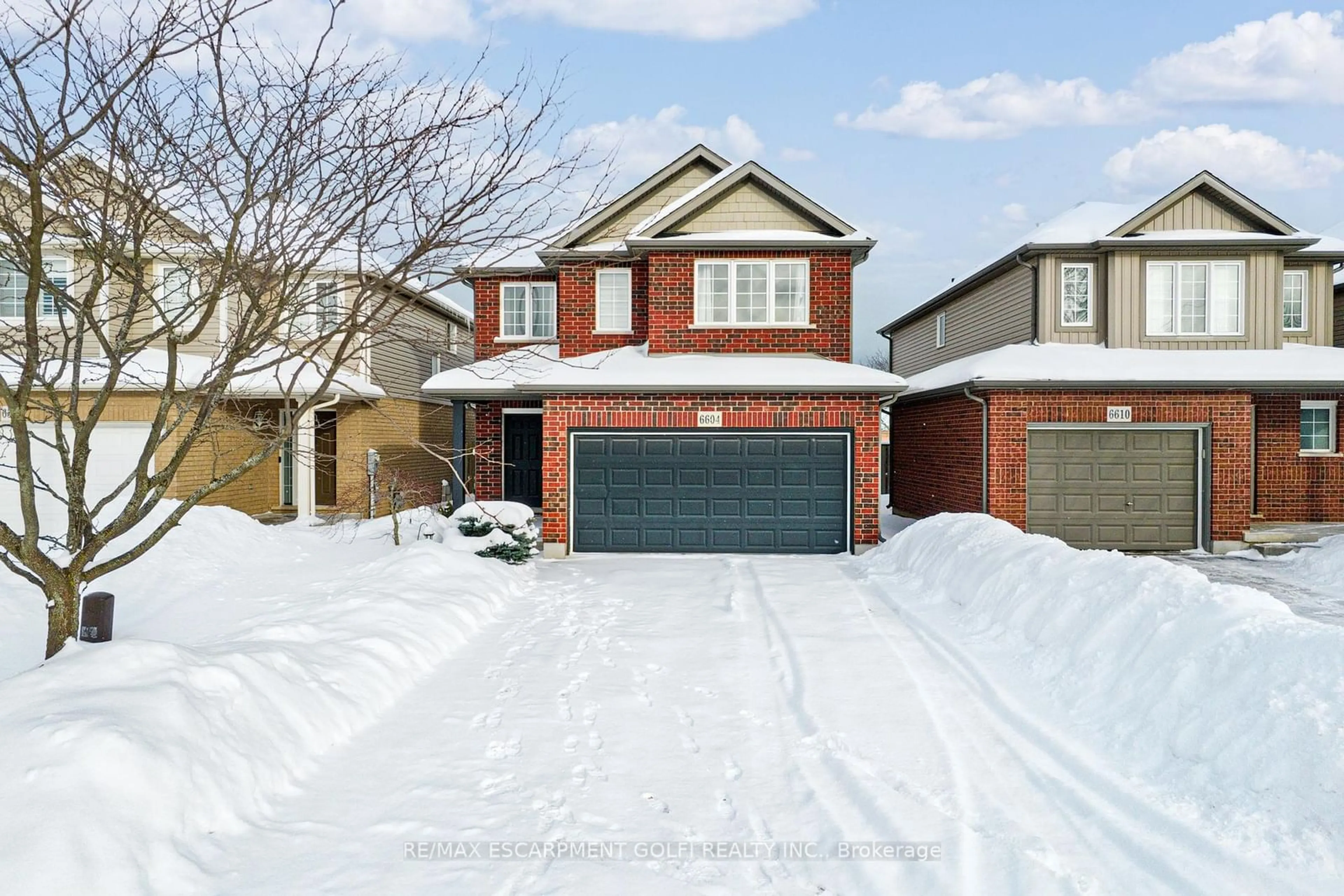 Home with brick exterior material, street for 6604 Mary Dr, Niagara Falls Ontario L2H 0B5